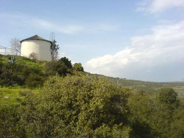 anemomylos.jpg